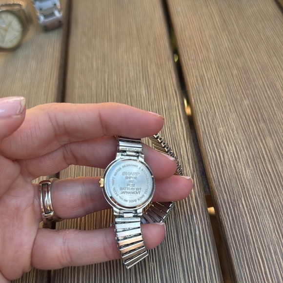 Sharp watch - Picture 3 of 4